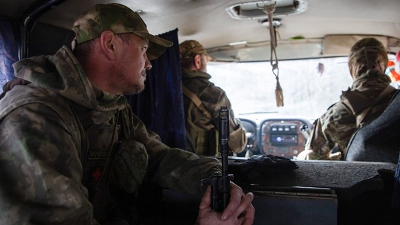 Ukraine-Konflikt, Russische Soldaten in ihren Stellungen bei Kreminna, UKR RUSSIA, LUGANSK PEOPLE S REPUBLIC - MARCH 17, 2023: Members of the BARS-13 Russky Mir volunteer battalion of the Russian Army ...