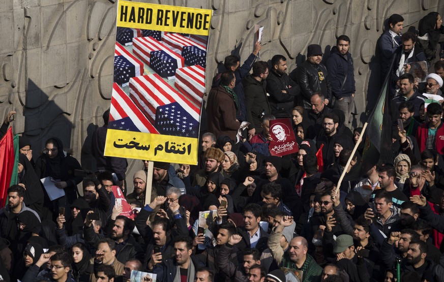 Iranische Demonstranten bei einem Gedenken für den getöteten General Soleimani. Ihr Feindbild: die USA.