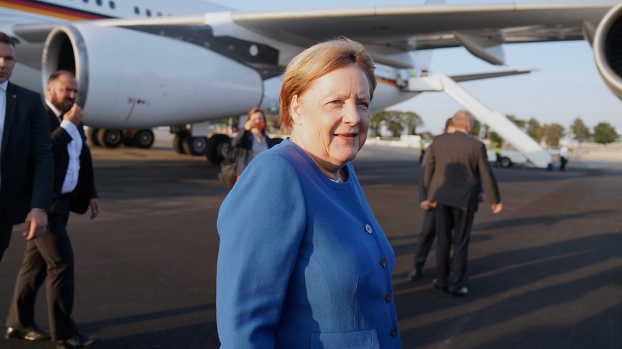 dpatopbilder - 22.09.2019, USA, New York: Bundeskanzlerin Angela Merkel (CDU) kommt mit dem Airbus 340 der Luftwaffe, Theodor-Heuss, auf dem John F. Kennedy Flughafen an. Die Bundeskanzlerin nimmt am  ...