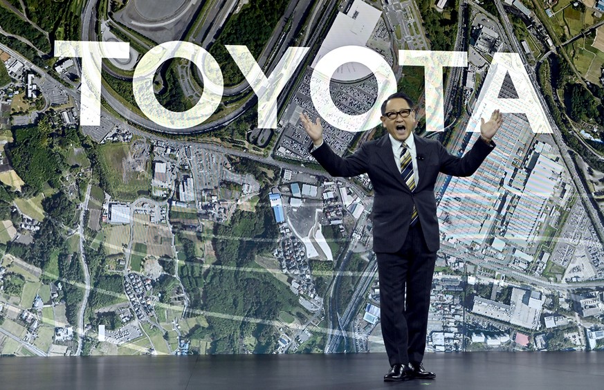 Toyota-CEO Akio Toyoda präsentiert die Pläne seines Unternehmens. 