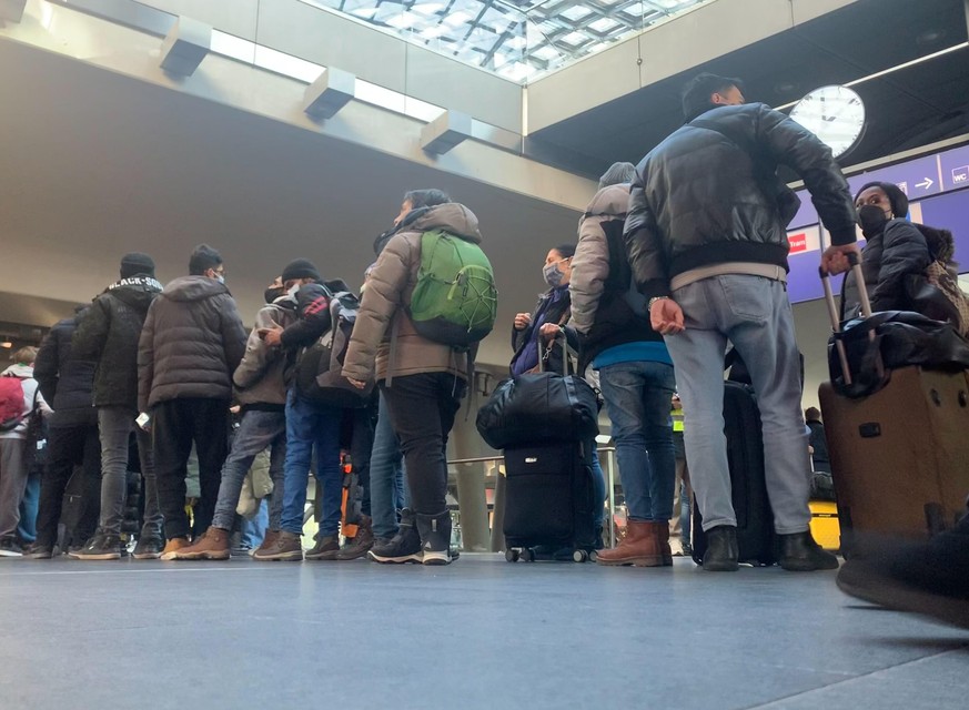 Geflüchtete im Berliner Hauptbahnhof.