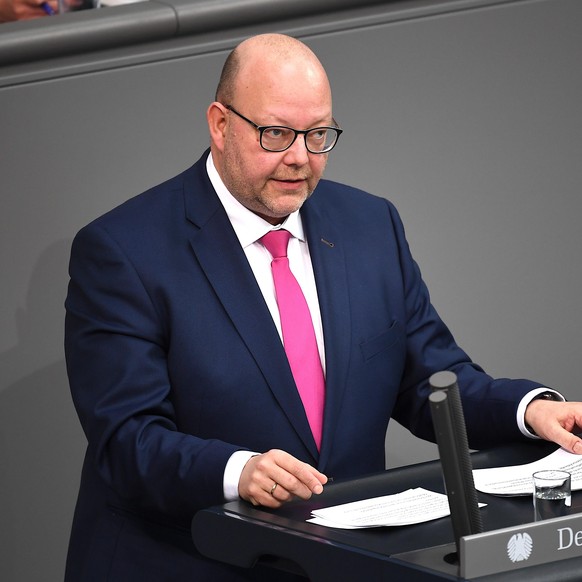 Olaf in der Beek (FDP), spricht bei der 146. Sitzung des Bundestages. Themen der Sitzung der 19. Legislaturperiode sind die Partnerschaft EU/Großbritannien, Krankenkassenwettbewerb und Krankenversorgu ...