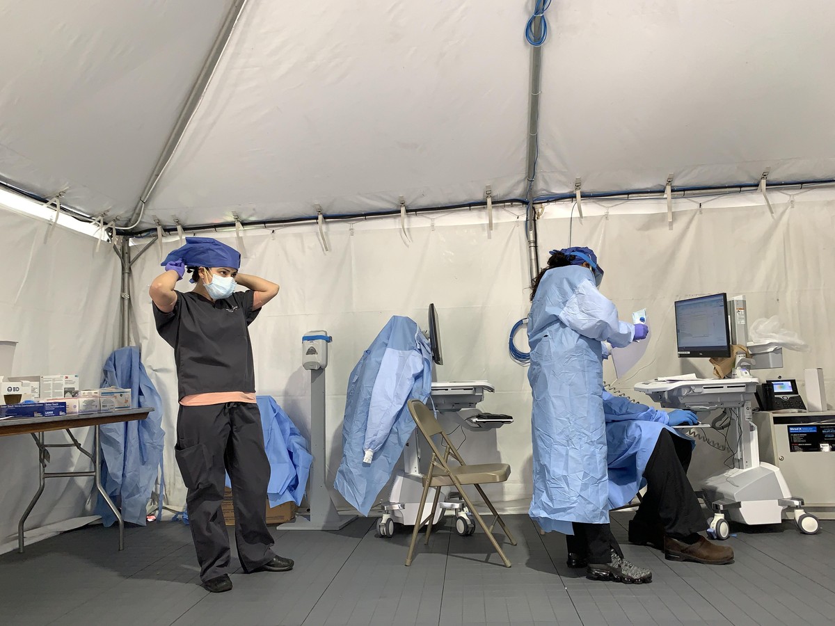 May 14, 2020, New York, New York, USA: COVID-19 TESTING. New York City has not achieved the seven necessary health benchmarks established by Gov. Cuomo who also reported 157 new corona virus deaths, t ...