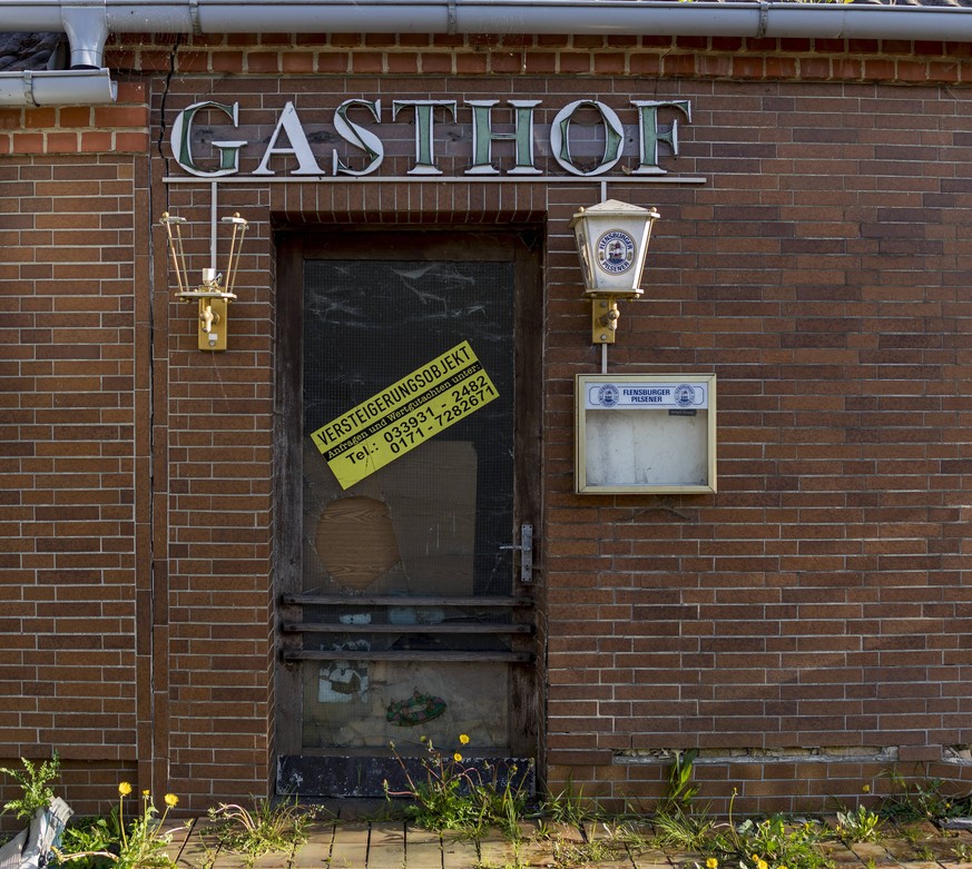 Leerstehender Gasthof in Mecklenburg-Vorpommern