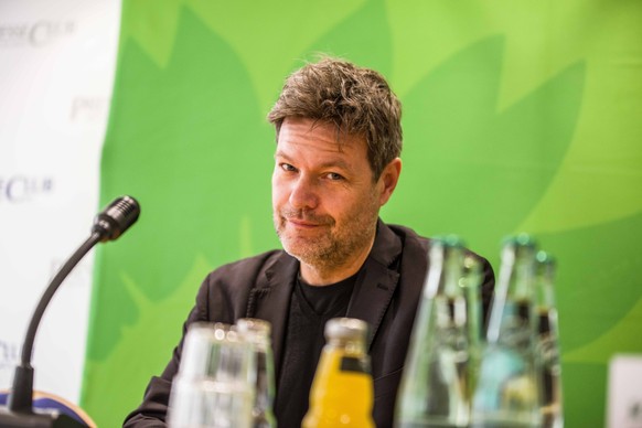 March 6, 2020, Munich, Bavaria, Germany: ROBERT HABECK, head of the German Green Party. Assisting Munich mayoral candidate Kathrin Habenschaden ahead of the coming elections, Green party head Robert H ...