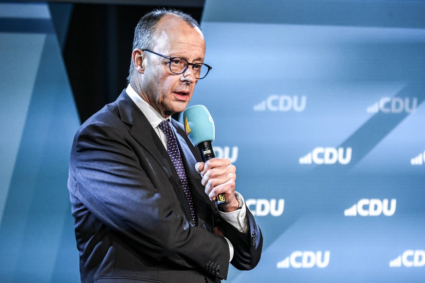 CDU-Wahlkampftour Bundestagswahl 2025 Friedrich Merz CDU Vorsitzender bei Wahlkampfttour zur Bundestagswahl 2025 im Maritim Hotel Langenhagen Langenhagen Maritim Hotel, Flughafen Hannove Niedersachsen ...