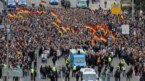 Der "Trauermarsch" von AfD, Pegida und Pro Chemnitz.