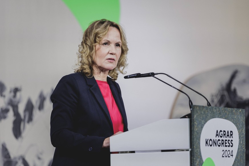 Steffi Lemke Buendnis 90/Die Gruenen, Bundesministerin fuer Umwelt, Naturschutz, nukleare Sicherheit und Verbraucherschutz, aufgenommen im Rahmen einer Rede zum BMUV-Agrarkongresses in Berlin, 16.01.2 ...