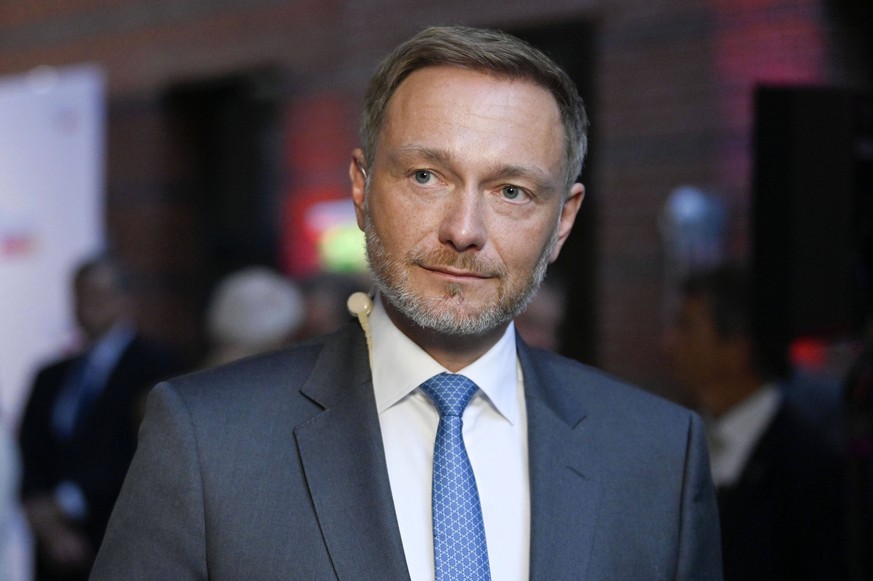 Christian Lindner beim Wahlabend der FDP zur Landtagswahl in Schleswig-Holstein mit Statement im Hans-Dietrich-Genscher-Haus. Berlin, 08.05.2022 *** Christian Lindner at the election evening of the FD ...