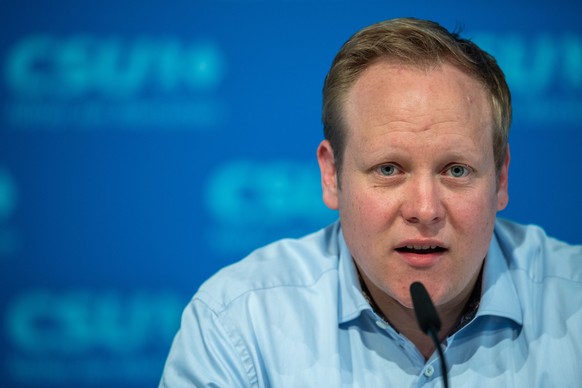 Tilman Kuban Ende November 2020 bei einer Pressekonferenz in München.