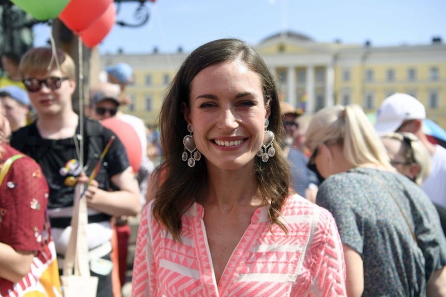 Finnish Prime Minister Sanna Marin participates in the Helsinki Pride 2022 march in Helsinki, Finland, on July 2, 2022. Helsinki Finland PUBLICATIONxNOTxINxSUIxAUTxFRAxKORxJPNxSWExNORxFINxDENxNED Copy ...