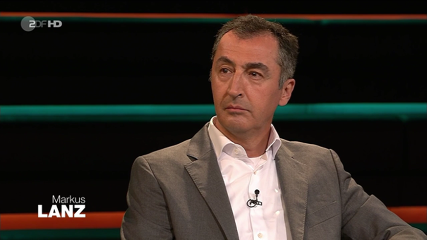 Cem Özdemir (Die Grünen) wirkt bei "Markus Lanz" deutlich berührt, als er der Holocaustüberlebenden Margot Friedländer gegenüber sitzt. 