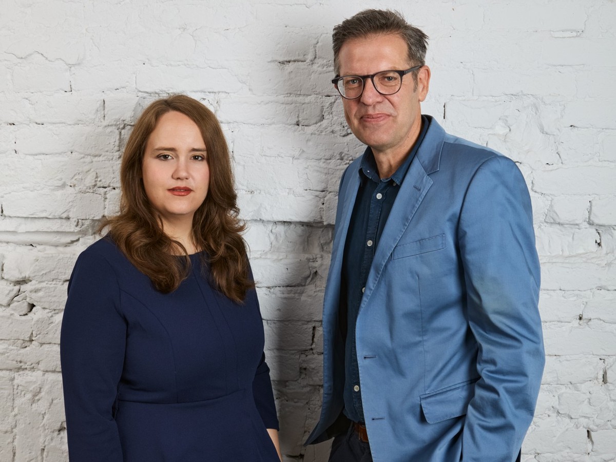 Ricarda Lang (l.) und Steffen Mau (r.) halten die aktuelle politische Debatte für zu verkopft.