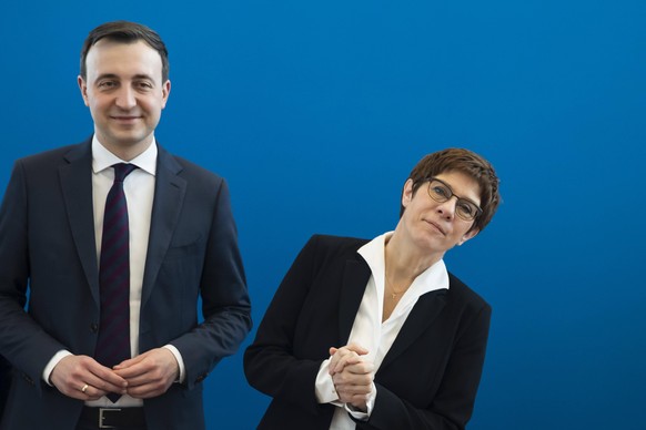 Ausscheidende Vorsitzende Annegret Kramp-Karrenbauer und Generalsekretaer Paul Ziemiak vor der Vorstandssitzung der CDU im Konrad-Adenauer-Haus in Berlin am 24. Februar 2020. CDU Vorstandssitzung nach ...