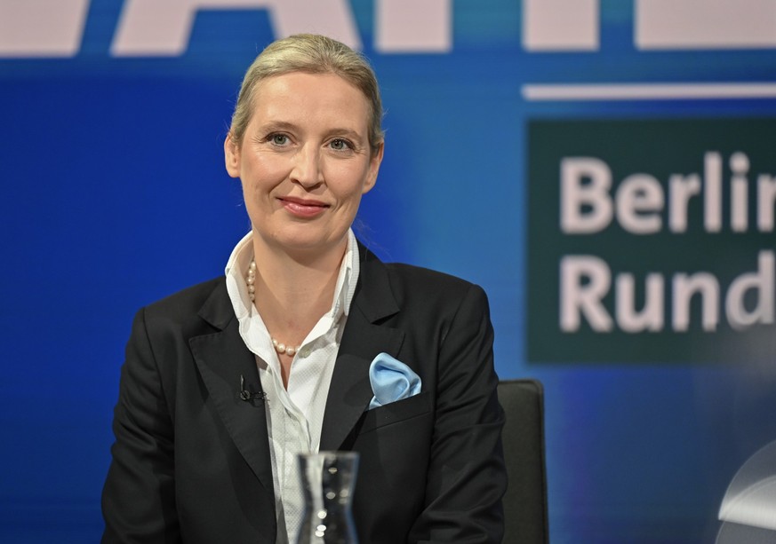 23.02.2025, Berlin: Alice Weidel, Bundesvorsitzende und Kanzlerkandidatin der AfD, nimmt an der &quot;Berliner Runde&quot; von ARD und ZDF teil. Am Sonntag fand die vorgezogene Wahl zum 21. Deutschen  ...