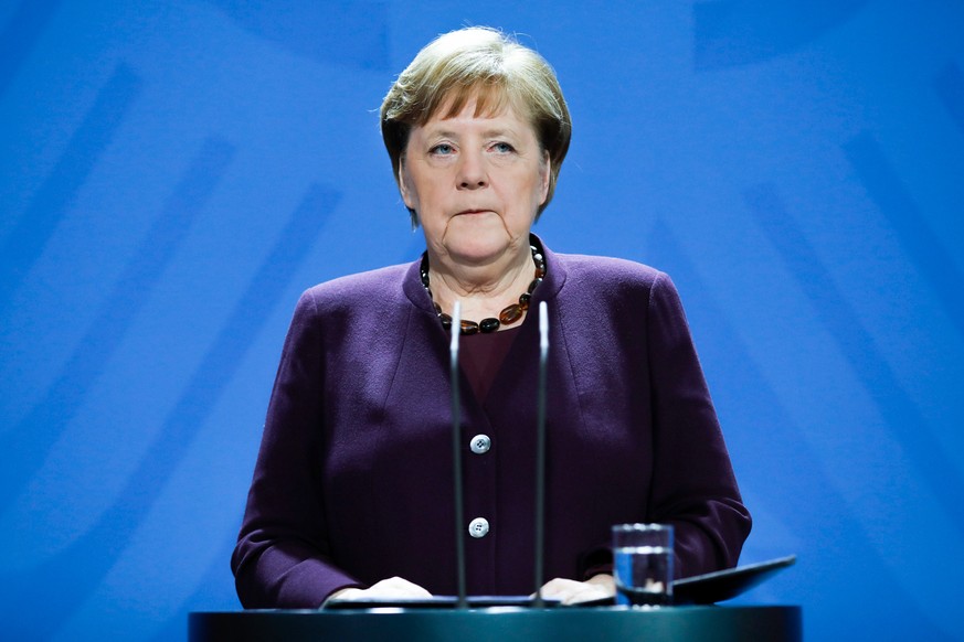 Angela Merkel stellt die neuen Regeln für das öffentliche Leben in Deutschland vor.