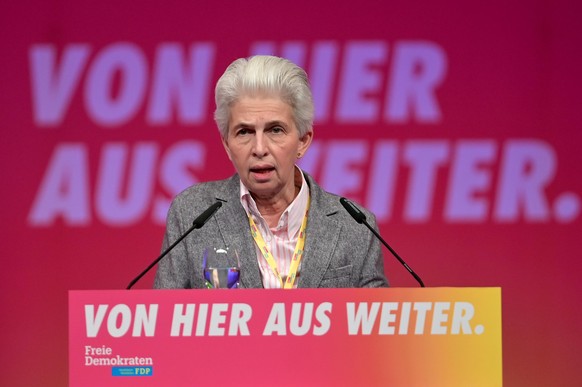 Marie-Agnes Strack-Zimmermann bei einem FDP-Parteitag am 2. April 2022 in Nordrhein-Westfalen.