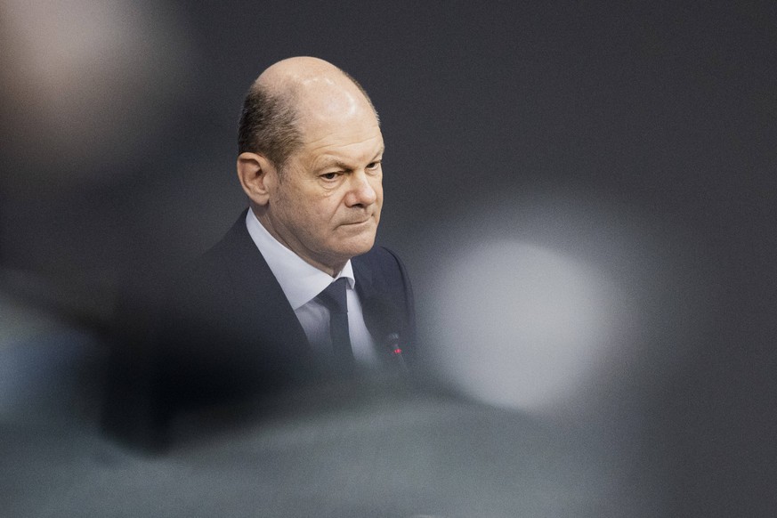 Olaf Scholz SPD, Bundeskanzler, aufgenommen im Rahmen einer Regierungsbefragung im Deutschen Bundestag in Berlin, 06.04.2022. Berlin Deutschland *** Olaf Scholz SPD , German Chancellor, taken during a ...