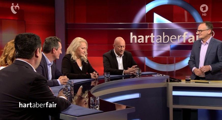 Bei "Hart aber fair" zu Gast am Montagabend (v.l.n.r.): Hubertus Heil, Tanja Stolze, Dr. Eckart von Hirschhausen, Doris Unzeitig und Thomas Kemmerich. Mit Moderator Frank Plasberg.