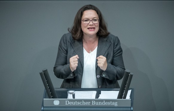 12.09.2018, Berlin: Andrea Nahles, Fraktionsvorsitzende der SPD, spricht bei der Generaldebatte im Deutschen Bundestag. Hauptthema der 48. Sitzung der 19. Legislaturperiode ist der von der Bundesregie ...