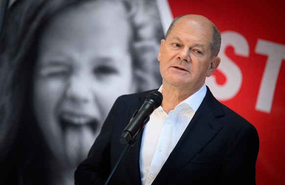 15.01.2025, Berlin: Bundeskanzler Olaf Scholz (SPD) �u�ert sich anl�sslich der DGB-Bundesvorstandsklausur in der DGB-Zentrale, dem Hans-B�ckler Haus. Foto: Bernd von Jutrczenka/dpa +++ dpa-Bildfunk ++ ...