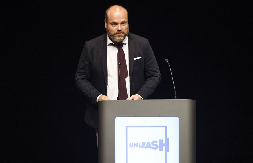 CEO, Bestsellers Anders Holch Povlsen. H.K.H. Kronprinsessen deltager i UNLEASH event. Musikhuset Aarhus. Tre boern af Anders Holch Povlsen har mistet livet under bombeangrebene i Sri Lanka. Det skriv ...