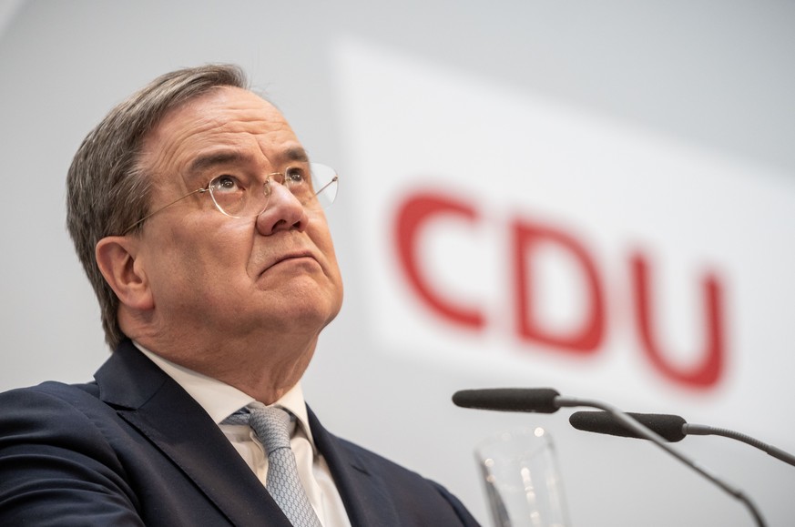 Schlechte Nachrichten für Armin Laschet: Seine CDU sackt in Umfragen ab.
