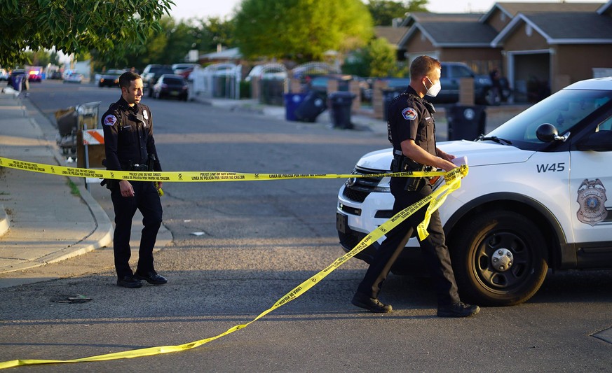 US-amerikanische Polizisten sperren ein Areal ab. (Symbolbild).