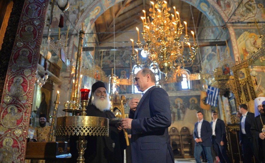 2016: Der russische Präsident Wladimir Putin besucht das Himmelfahrts Kloster auf dem Berg Athos in Griechenland.