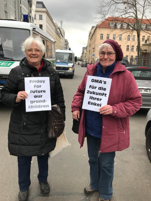 Der Schulstreik der Jugend hat auch die Omas erreicht.