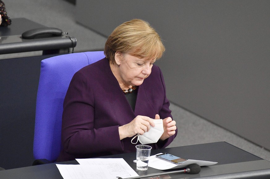 Angela Merkel in der 205. Sitzung des Deutschen Bundestages im Reichstagsgeb