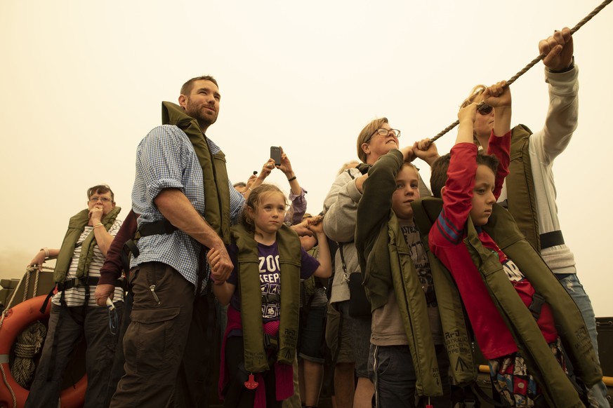 January 3, 2020, Mallacoota, New South Wales, Australia: Evacuees from Mallacoota are transported by landing craft to MV Sycamore. (Credit Image: © Shane Cameron/Royal Australian Navy via ZUMA Wire |