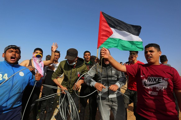 May 8, 2021, Khan Yunis, Gaza Strip, Palestinian Territory: Palestinians demonstrate along the Israel-Gaza border, east of Khan Yunis town in the southern Gaza Strip on May 8, 2021. - Israel braced fo ...