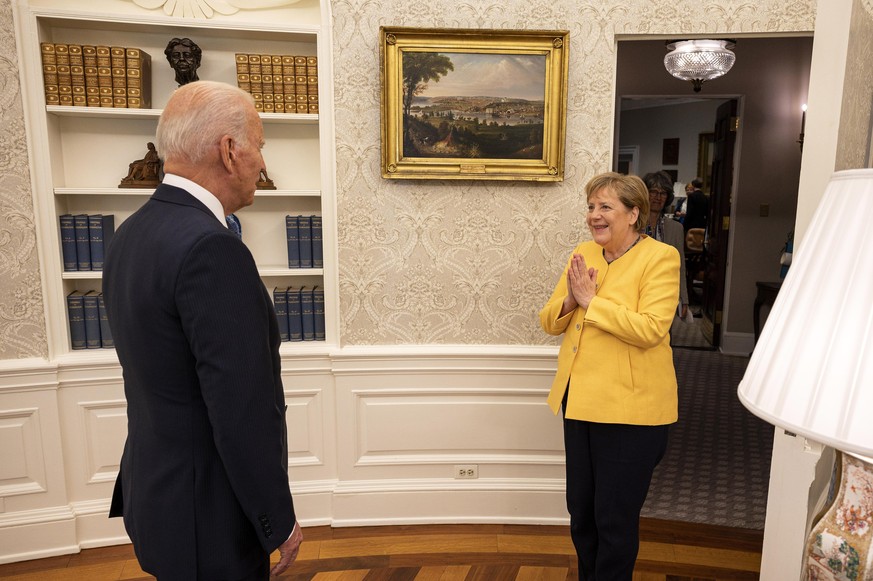 15.07.2021, USA, Washington: Bundeskanzlerin Angela Merkel wird von Joe Biden, Präsident der USA, im Weißen Haus begrüßt. Foto: Guido Bergmann/Bundesregierung/dpa +++ dpa-Bildfunk +++