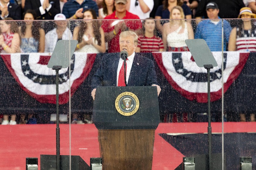 July 4, 2019 - Washington, D.C, U.S - President DONALD TRUMP speaking at the National Mall in Washington, DC on July 4, 2019. Washington U.S. PUBLICATIONxINxGERxSUIxAUTxONLY - ZUMAb161 20190704_zap_b1 ...