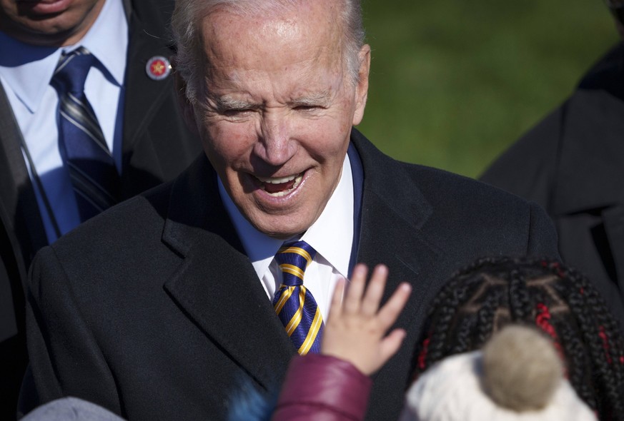 News: President Joe Biden pardons the National Thanksgiving Turkey Nov 21, 2022 Washington, DC, USA President Joe Biden greets people on the South Lawn following pardoning the 2022 National Thanksgivi ...