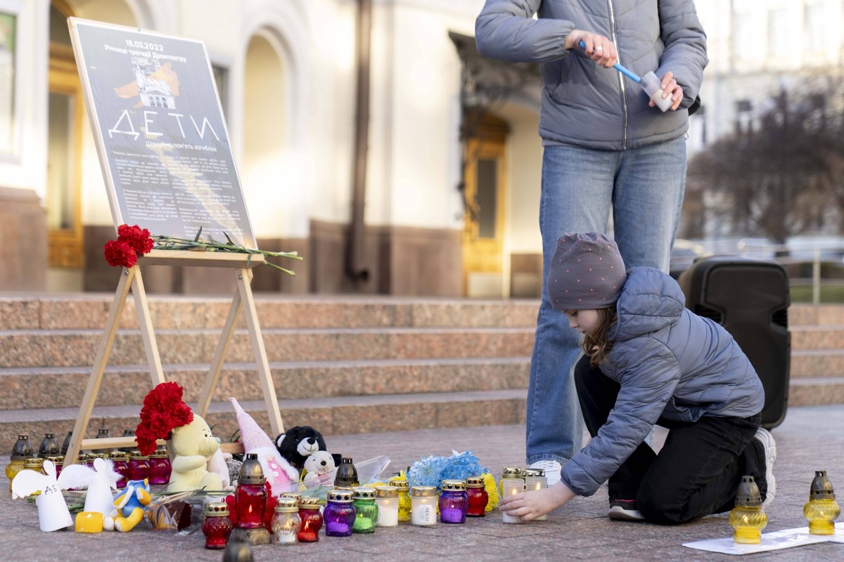DE TY - WHERE ARE YOU action in front of the National Opera of Ukraine in Kyiv. Today, people across Ukraine commemorate the victims of the Mariupol Drama Theater bombing on its anniversary. On March  ...