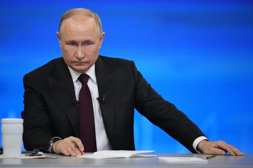 14.12.2023, Russland, Moskau: Wladimir Putin, Präsident von Russland, während einer Pressekonferenz. Kremlchef Putin sieht für seinen Krieg gegen die Ukraine alle bisherigen Ziele weiter in Kraft. Fot ...