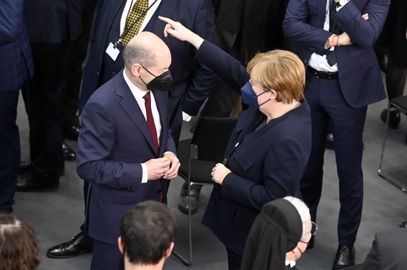Angela Merkel (CDU) und Olaf Scholz (SPD) bei der Wahl des Bundespräsidenten 2021.
