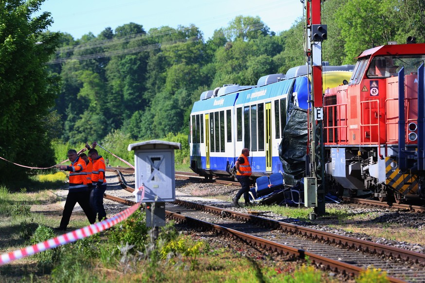 Zahlreiche Rettungskräfte waren im Einsatz.