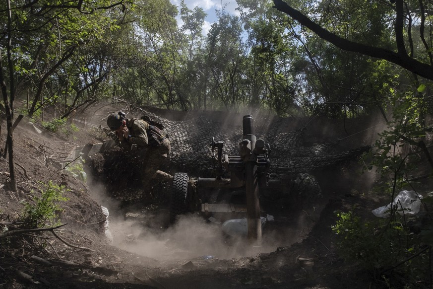 Servicemen of Ukraine&#039;s 93rd Mechanised Brigade fire a French MO-120-RT heavy mortar at the Russian forces on the front line near the city of Bakhmut in Ukraine&#039;s Donetsk region on Wednesday ...