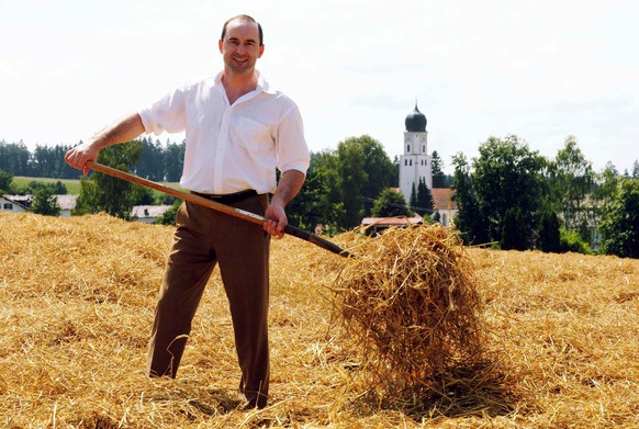 Hubert Aiwanger 2008, als frisch gewählter Landtagsabgeordneter, in seinem Heimatort Rahstorf.