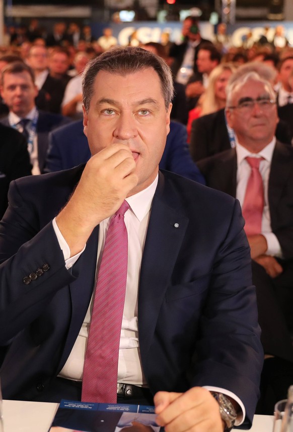 Markus Söder, unbekanntes mümmelnd.