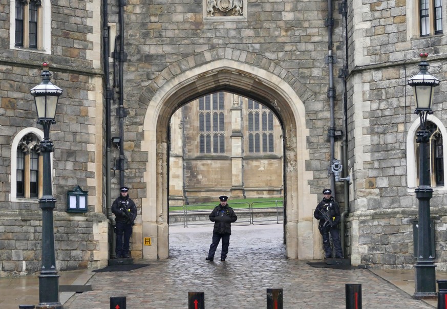 Die Polizeipräsenz rund um Schloss Windsor wurde verstärkt. 