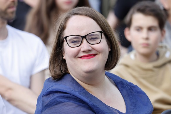 Politikerin Ricarda Lang bei der Abschlusskundgebung des Wahlkampfs der Partei Bündnis 90 / Die Grünen für den Landtagswahlkampf in NRW auf dem Heumarkt. Köln, 13.05.2022