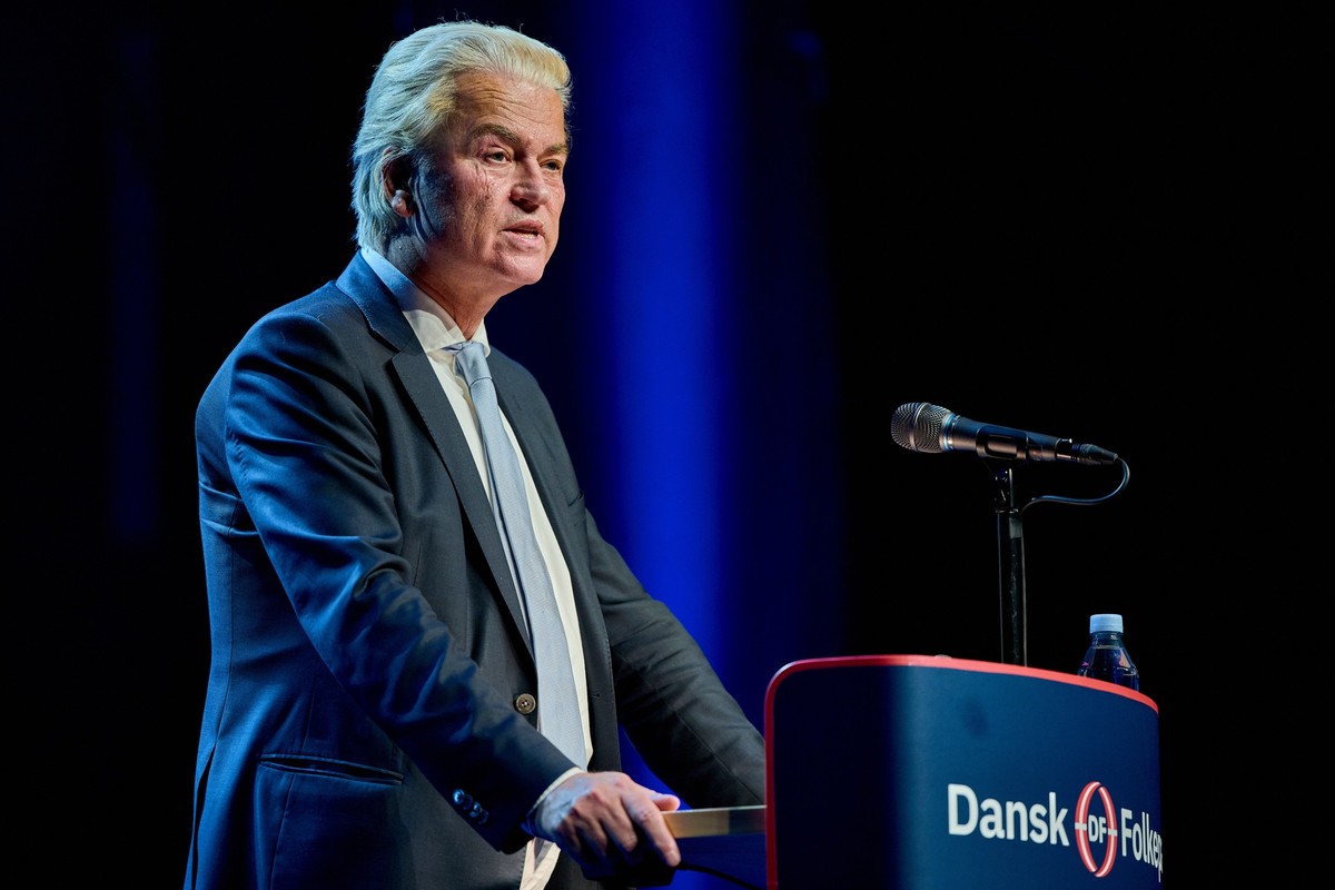 Dutch politician Geert Wilders speaks at the Danish People&#039;s Party annual meeting, in Tinghallen, Viborg, Denmark, Saturday, Sept. 27, 2025. (Mikkel Berg Pedersen/Ritzau Scanpix via AP)
