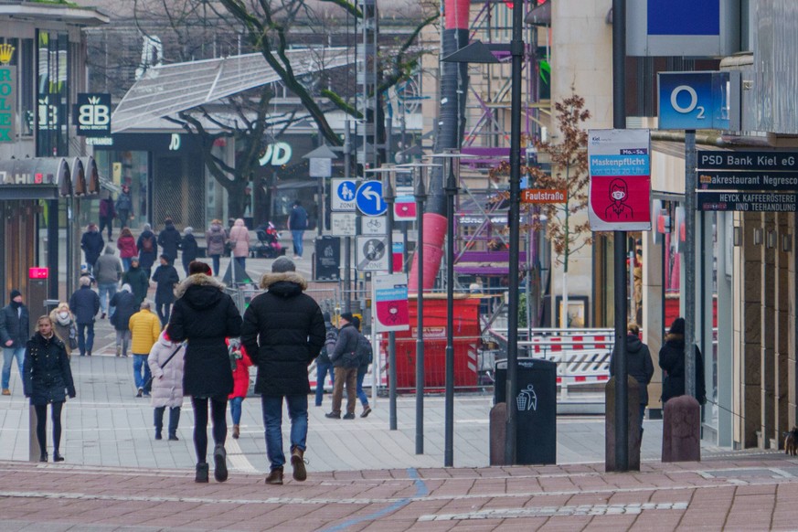 Recht leere Straßen: Die Kieler Innenstadt während des Corona-Lockdowns im Januar 2021.