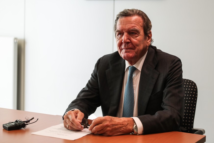 (210923) -- BERLIN, Sept. 23, 2021 (Xinhua) -- Former German Chancellor Gerhard Schroeder receives an interview with Xinhua in Berlin, capital of Germany, Sept. 14, 2021. Germany should not be involve ...