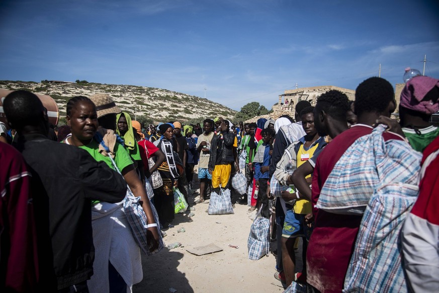 Italian authorities begin transfer of migrants from Lampedusa, Italy - 14 Sep 2023 More than 6,790 migrants were on the Italian island on 13 September after a record arrival of 6,402 people in two day ...