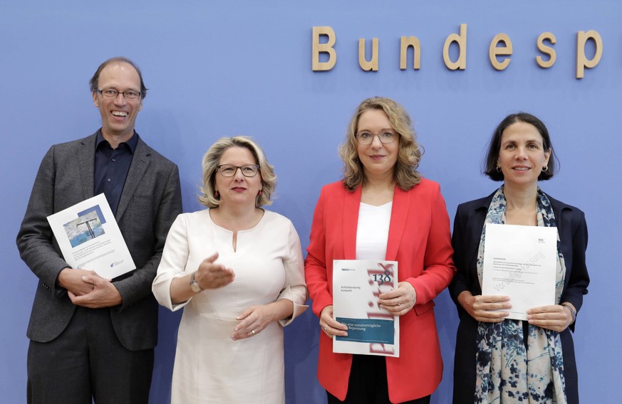 Uwe Nestle, Forum Oekologisch-Soziale Marktwirtschaft, Svenja Schulze, Bundesministerin fuer Umwelt, Naturschutz und nukleare Sicherheit, SPD, Prof. Claudia Kemfert, Deutsches Institut fuer Wirtschaft ...